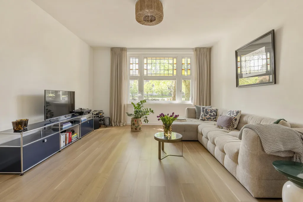 Séjour - Renovated Ground Floor Flat with Water View in Amsterdam
