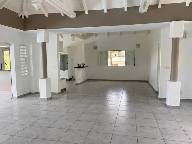 Séjour - Villa avec Piscine à Petit Bourg