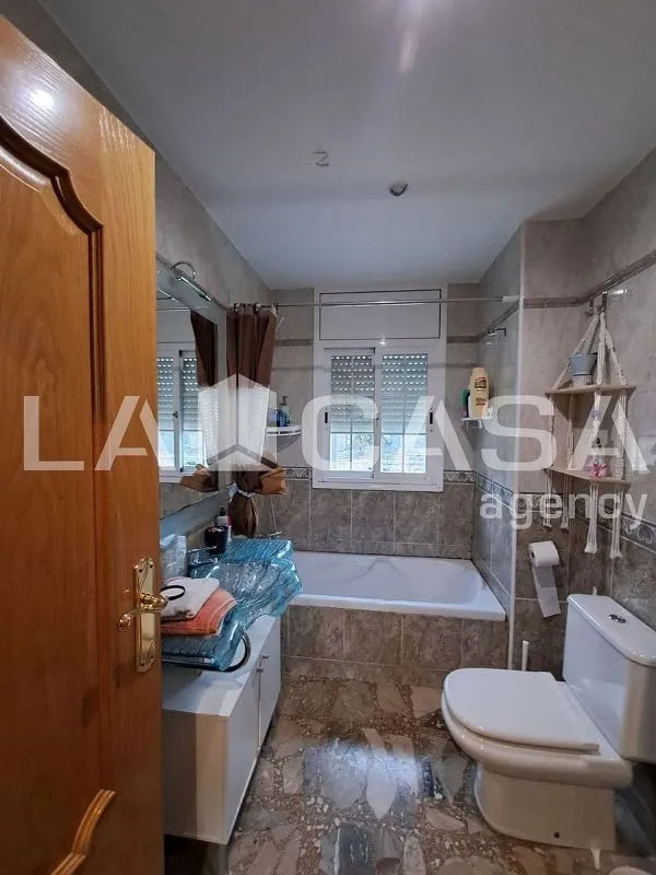 Salles de bain - Chalet with Pool and Terrace in Can Parellada