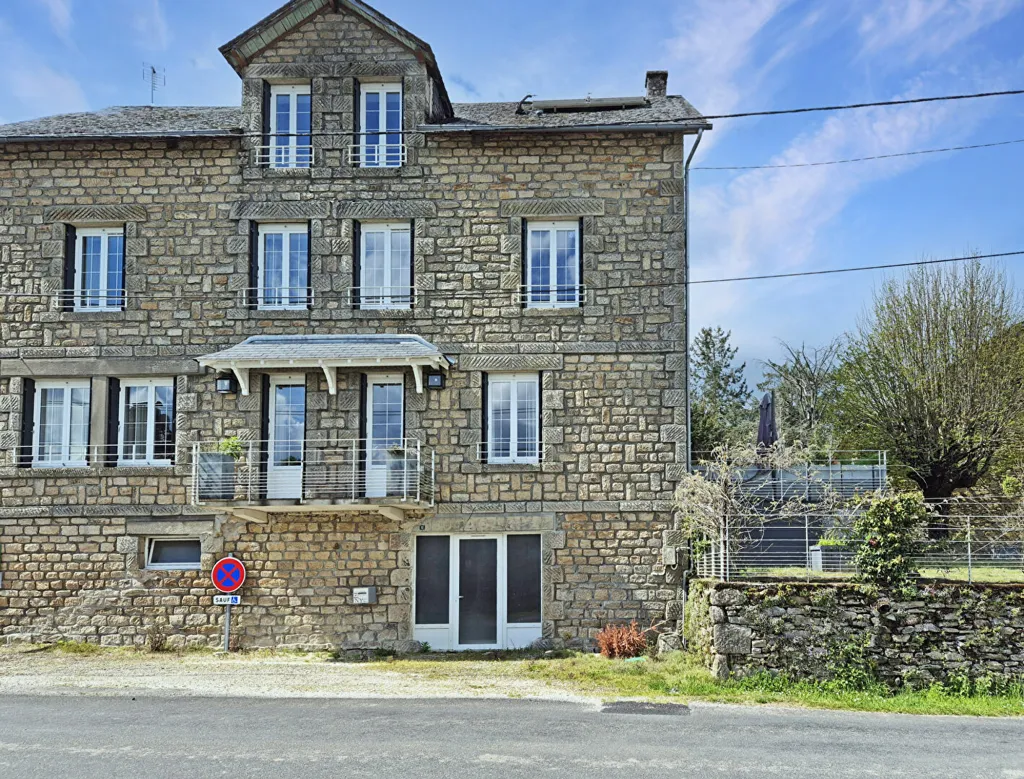Välivaade - Rustic Stone House with Spa in Madranges