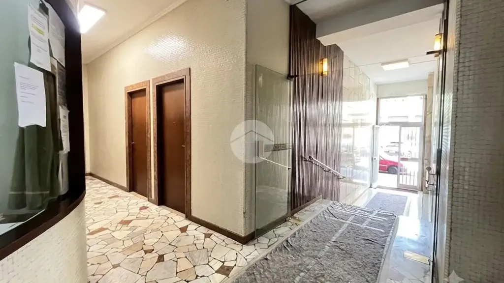 Ingresso - Modernised Triplex with Balcony in Milan