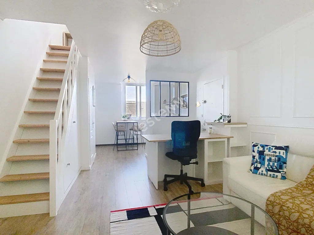 Soggiorno - Meubled Duplex Flat in Bas Chantenay, Nantes