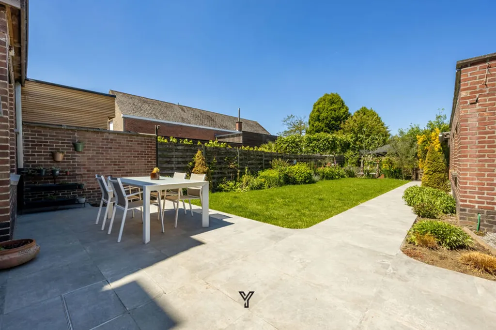 Garden - Charming House with Garden in Heestert