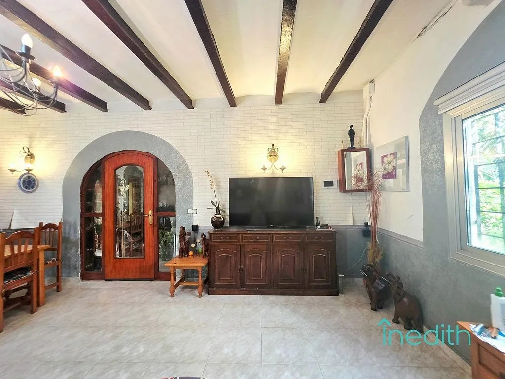 Salle à manger - Rustic House with Farmyard in Gavà