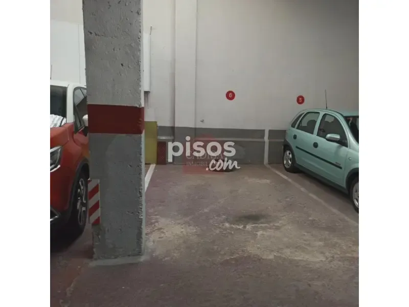 Garage - Apartment with Terrace in Garrido Norte