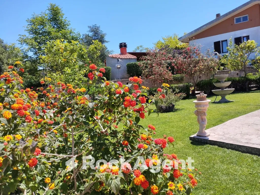 Aed - Luxury Villa with Pool in Sassari, Sardinia