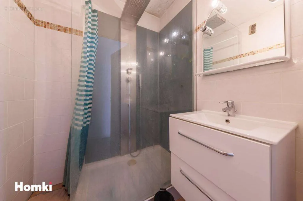 Vannitoad - Spacious Apartment with Parking in Clermont-Ferrand Centre