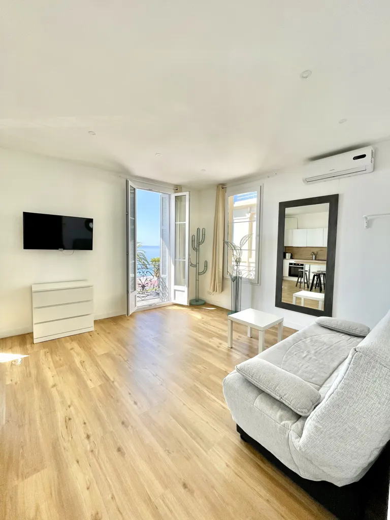 Elutuba - 3-Bed Apartment with 180° Sea View in Nice