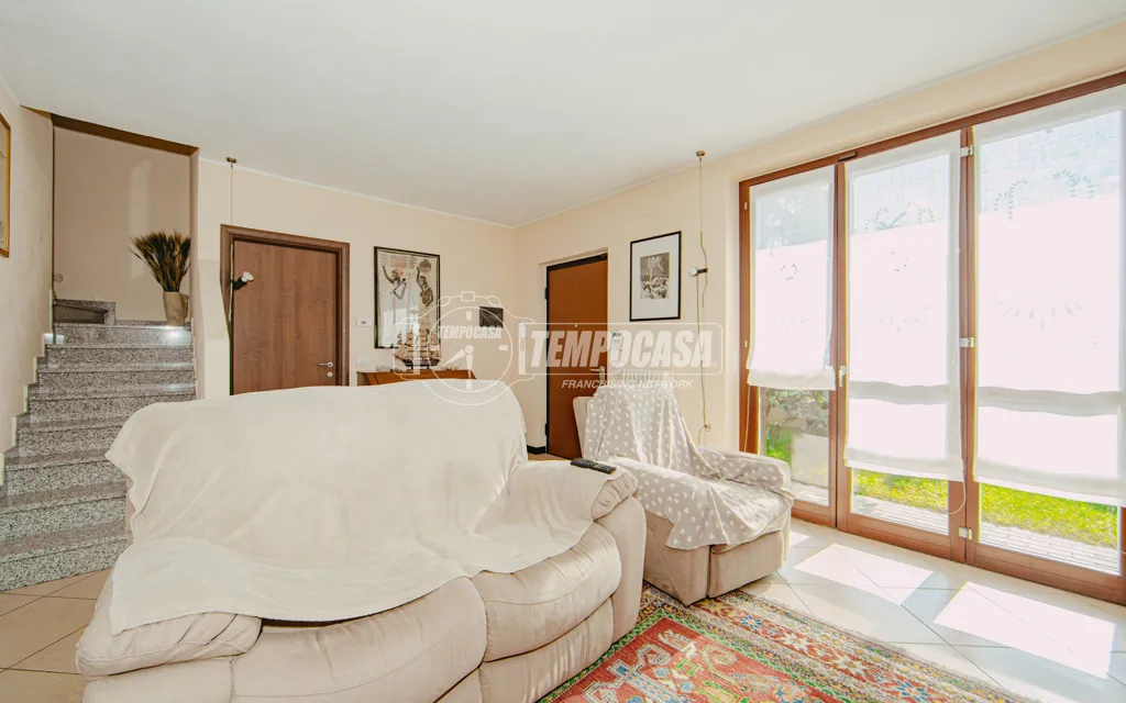 Séjour - Modern Villa with Private Garden in Vigevano