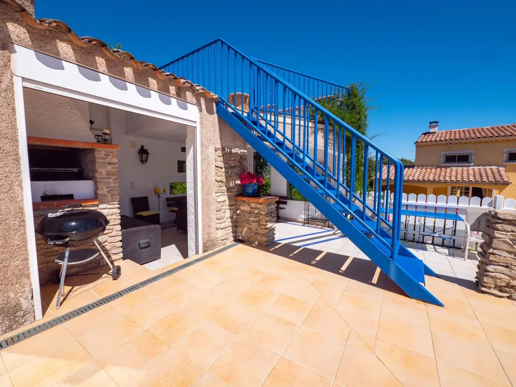 Terrasse - Maison avec Vue Montagnes et Piscine à Bédarieux
