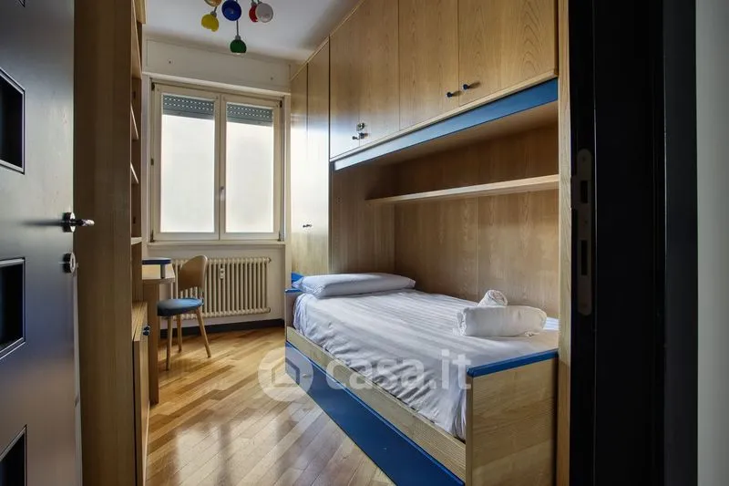 Chambres - Trilocale with Balcony near Piazza Firenze, Milan