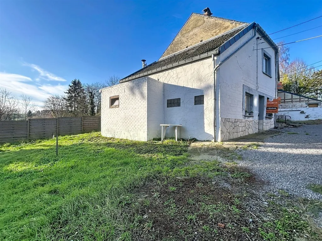 Esterno - Three-Fronted House with Garden in Biesme-Sous-Thuin