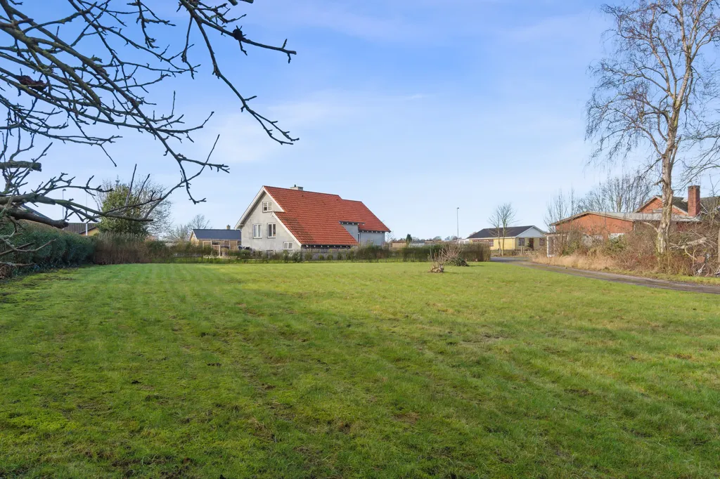 Aed - Plot with Established Area in Svendborg
