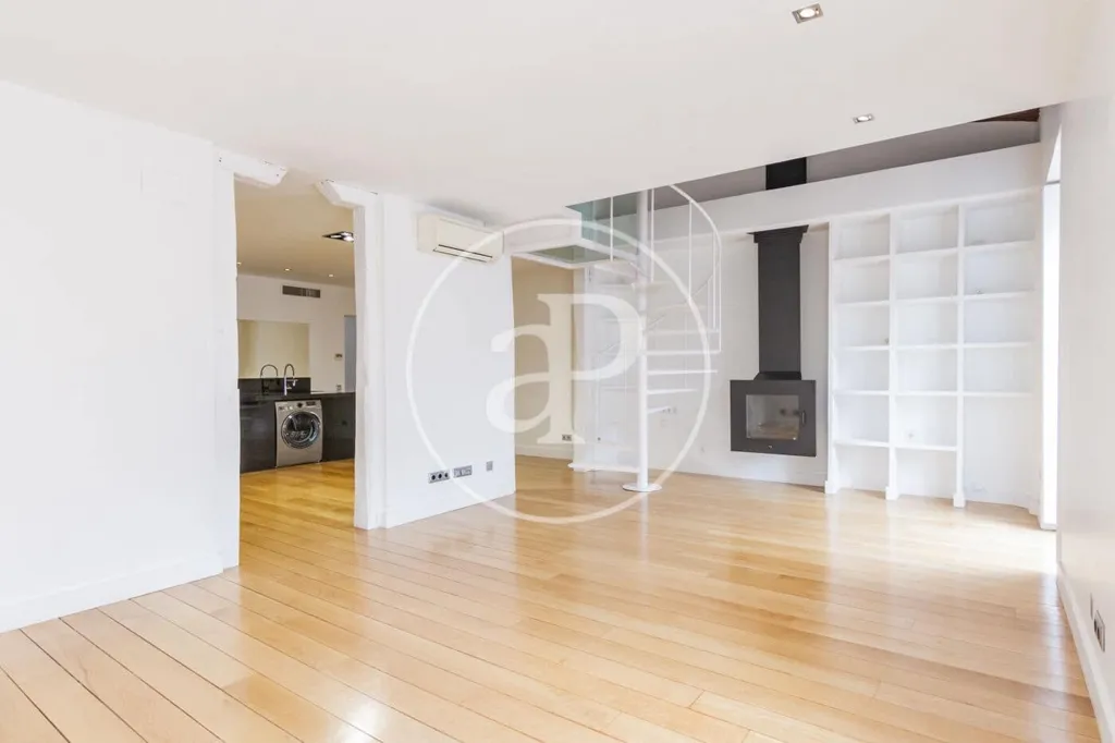 Living Room - Modern Apartment with Balcony Views in Madrid Centre