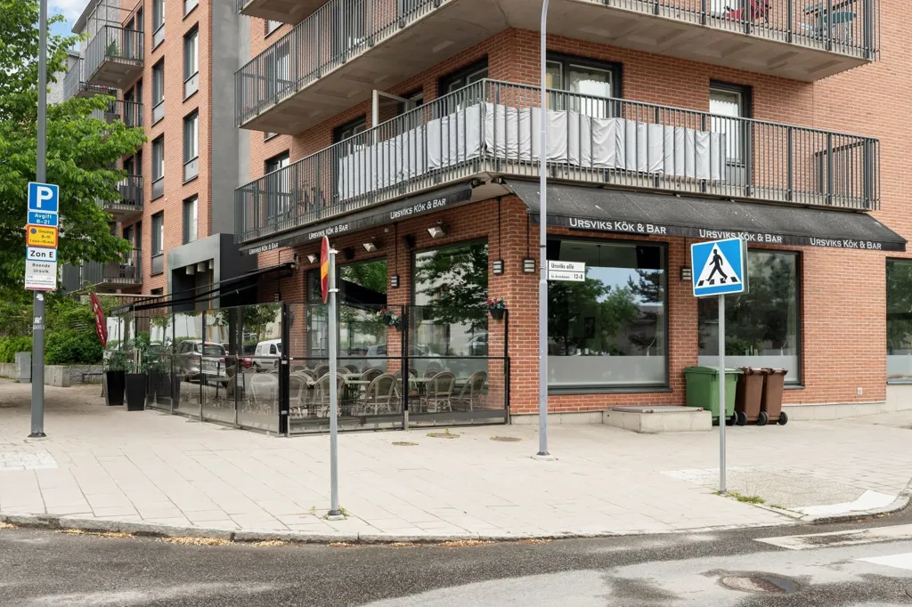 Välivaade - Apartment with West-Facing Balcony in Ursvik
