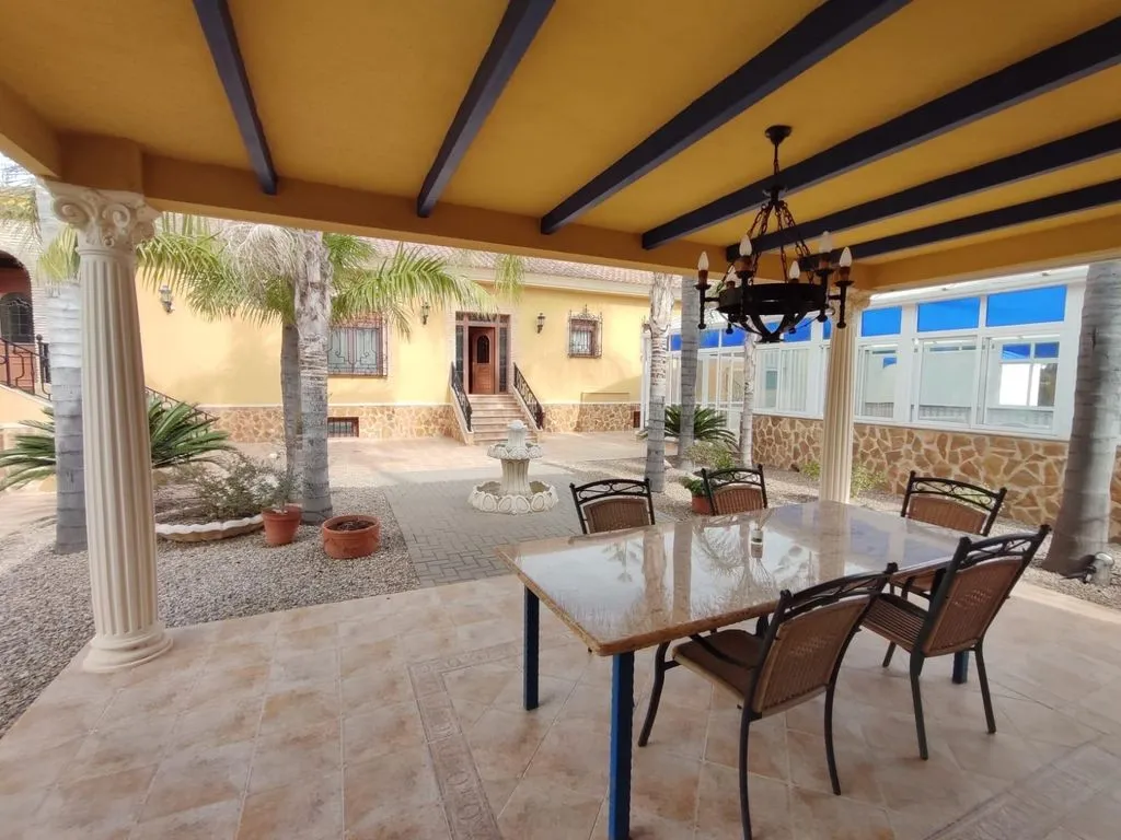 Terrasse - Luxury Villa with Private Pool in Orihuela