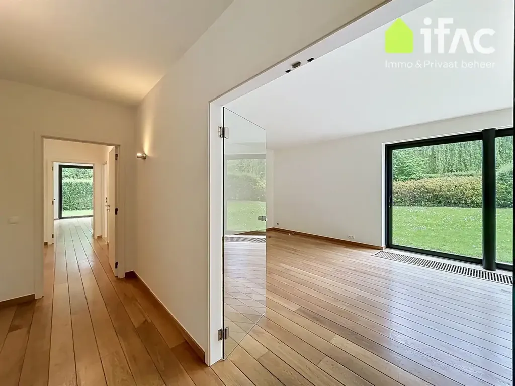 Séjour - Appartement de Plain-Pied avec Jardin Privé à Ukkel