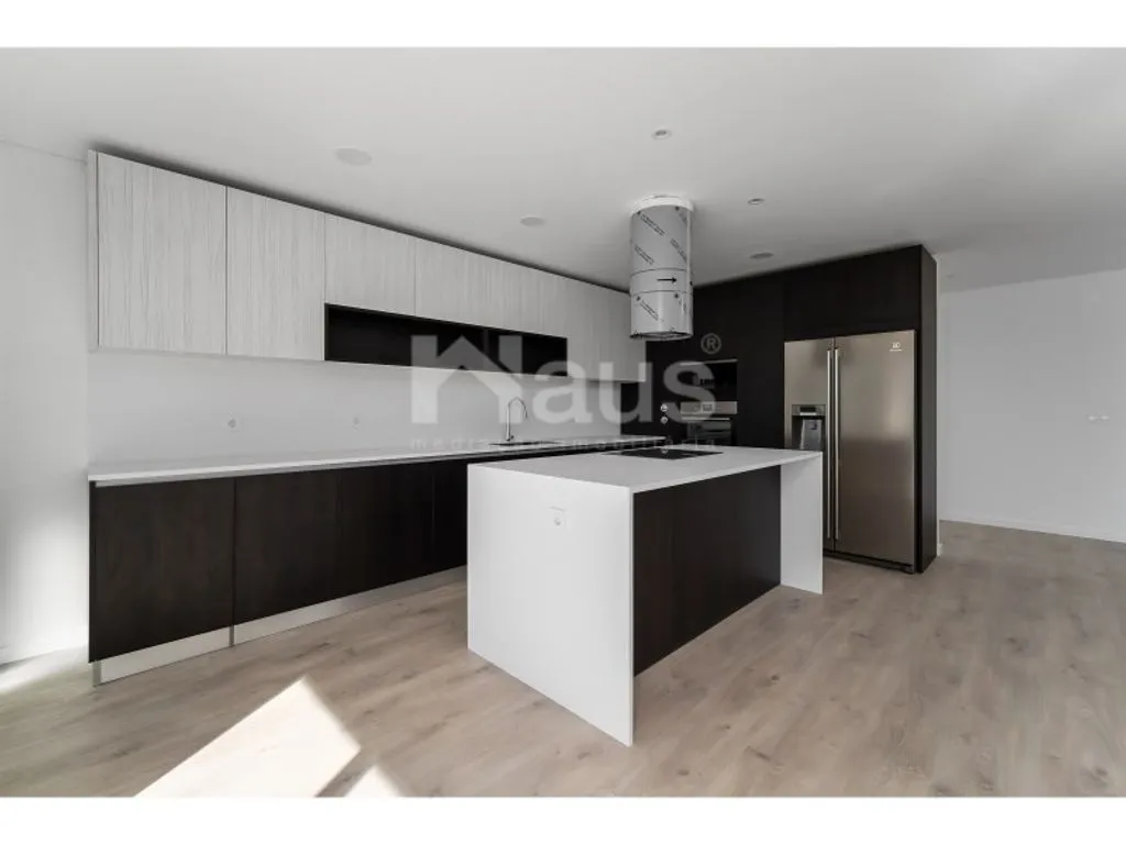 Kitchen - New T3+1 Flat with Parking in Montijo