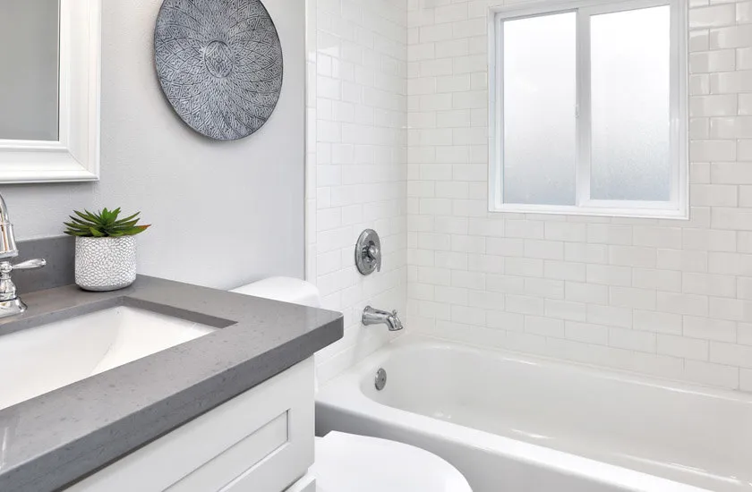 Salles de bain - Maison Individuelle avec Garage à Limours