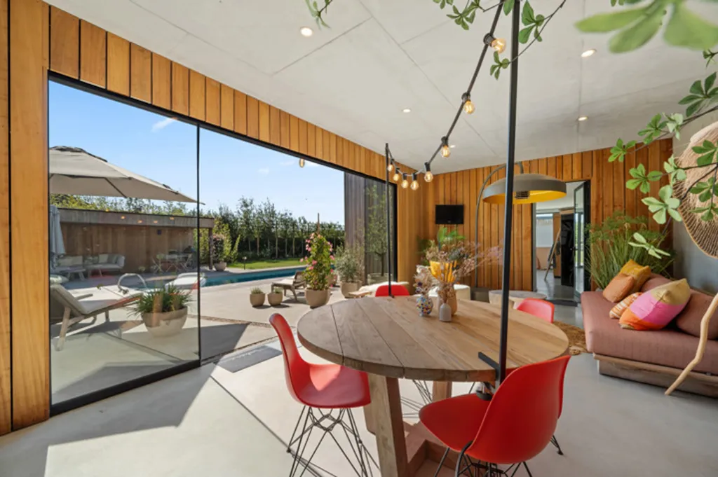 Terrazza - Modern Villa with Pool in Putte