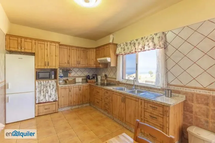 Cuisine - Furnished Apartment with Teide Views in Tacoronte