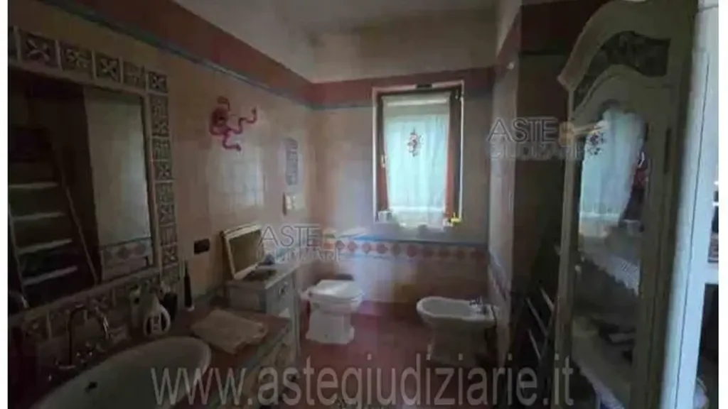 Bagni - Two-Level Apartment with Cellar in Prignano Cilento