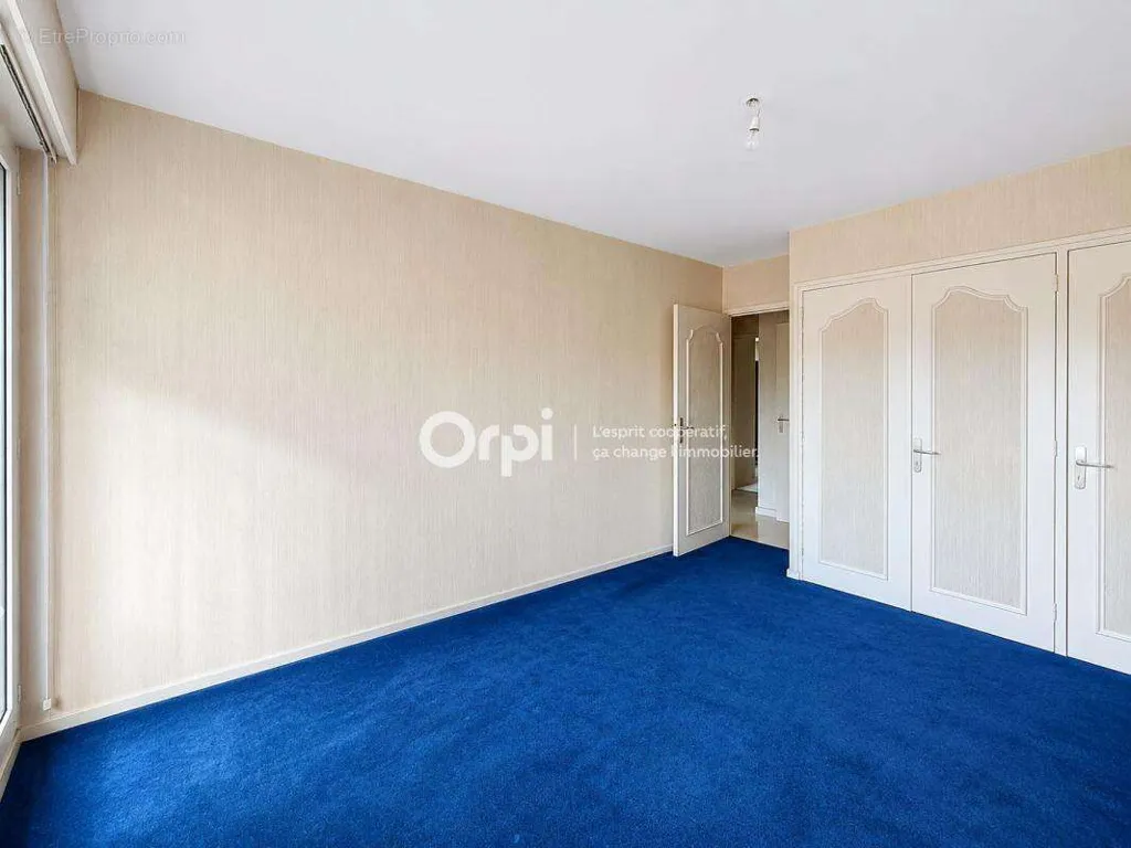 Pièces - Appartement Traversant avec Balcon à Albertville