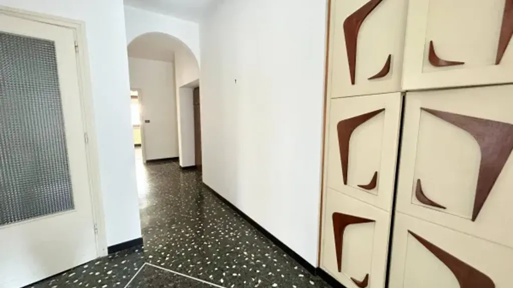 Entrée - Spacious Apartment with Balcony in Acqui Terme