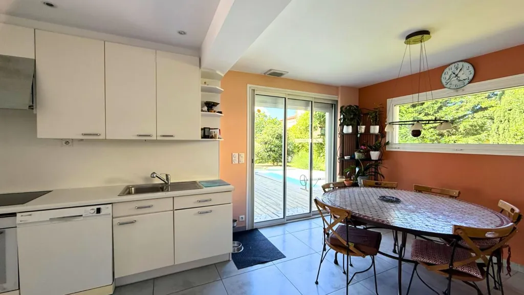 Cuisine - Villa 4 Faces avec Piscine et Jardin à Perpignan