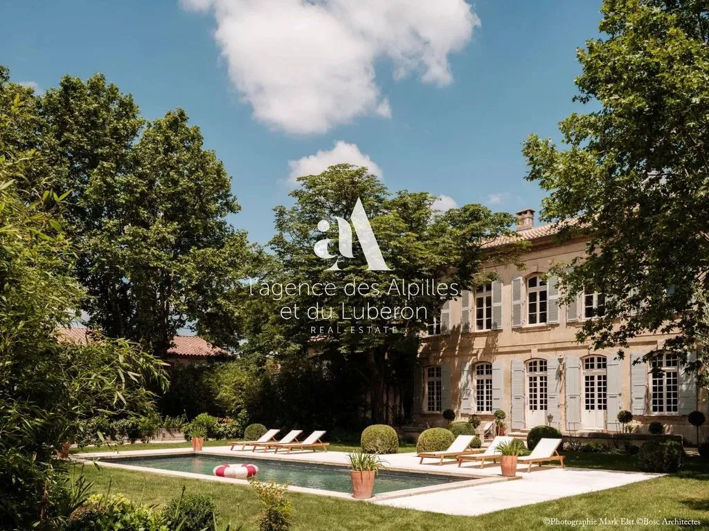 Bassein - Luxury Farmhouse with Pool in Eyragues