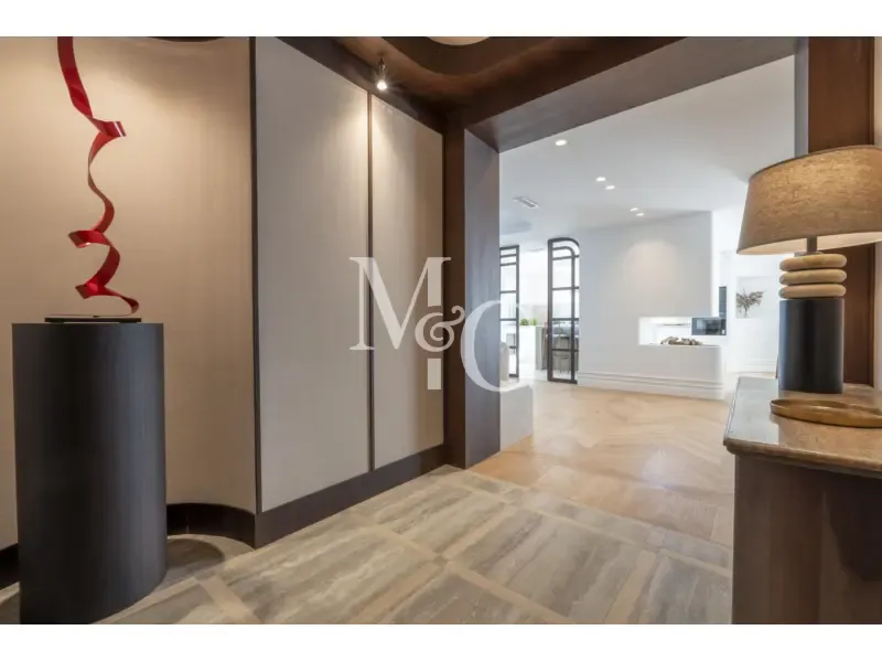 Esik - Penthouse with 360° Views in Goya, Madrid