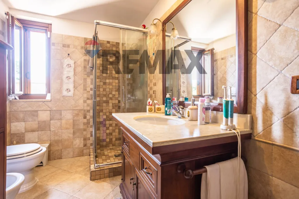 Salles de bain - Duplex Apartment with Terrace in Monterotondo