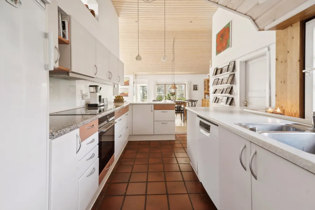 Kitchen - Rural Villa with Large Garden in Agerskov