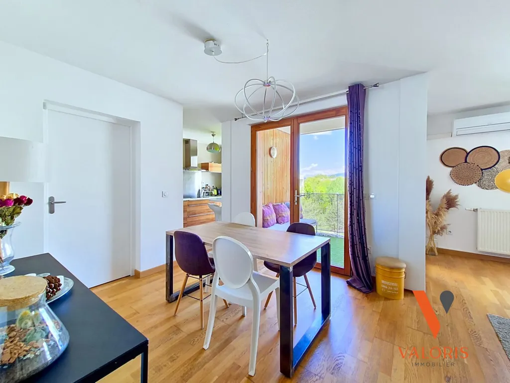 Salle à manger - Appartement avec Balcon et Garage à Grenoble