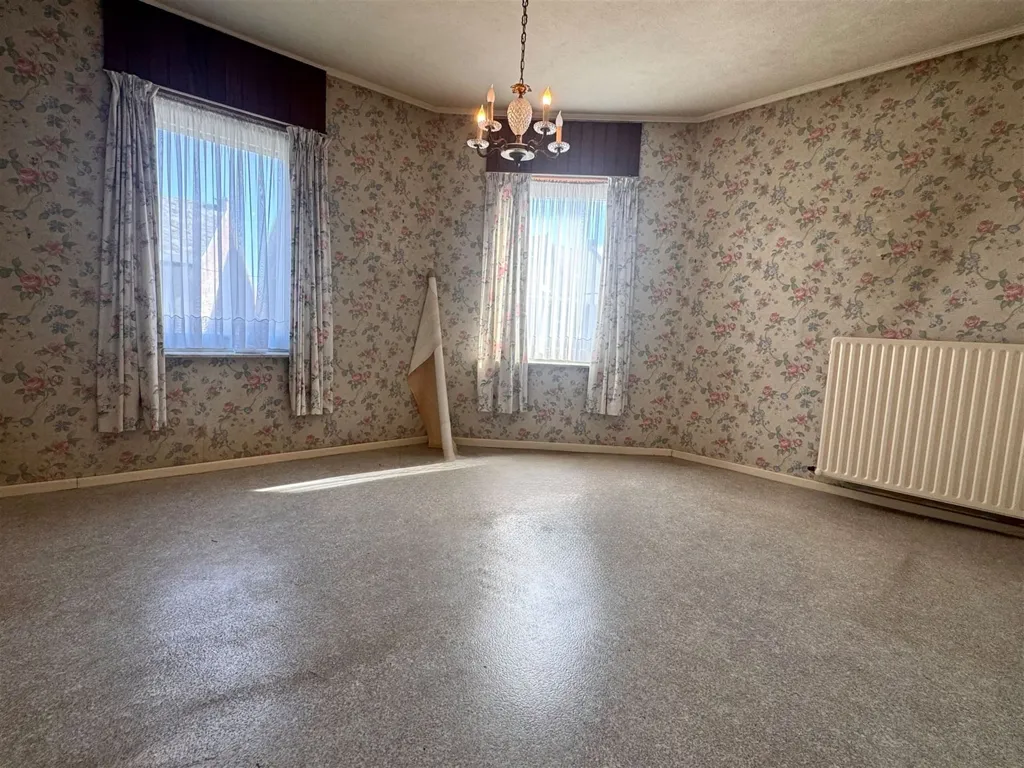 Séjour - Maison avec Terrasse et Garage à Lessines