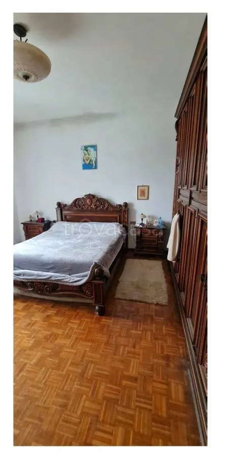Chambres - Auctioned Rustic Apartment with Balcony in Imbersago