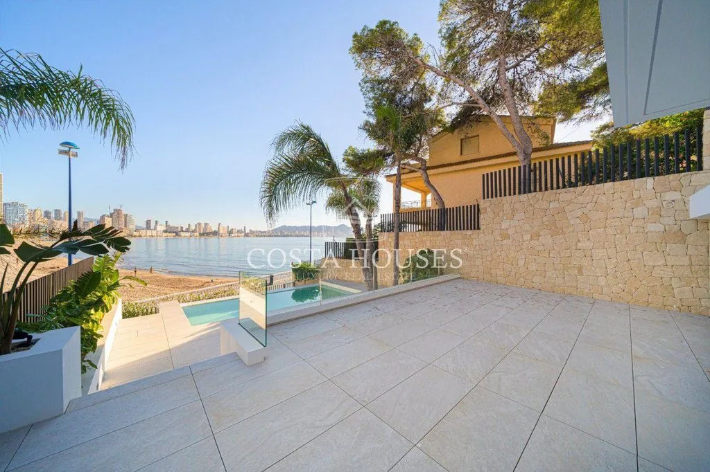 Terrace - Luxury Penthouse with Sea View in Benidorm