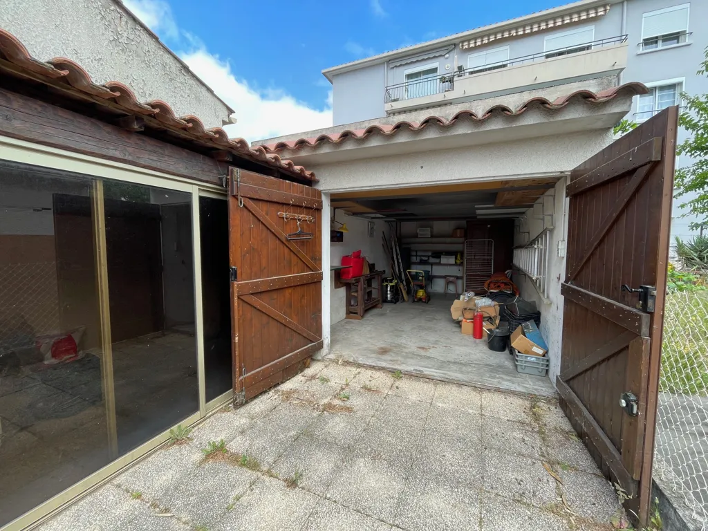 Aed - Detached House with Garden in La Garde Centre