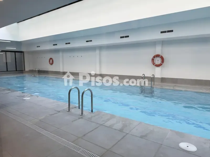 Piscina - Modern Studio with Pool in San Sebastián de los Reyes