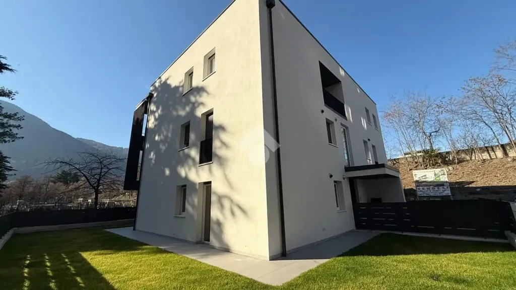 Välivaade - Newly Built Apartment with Private Garden in Trento