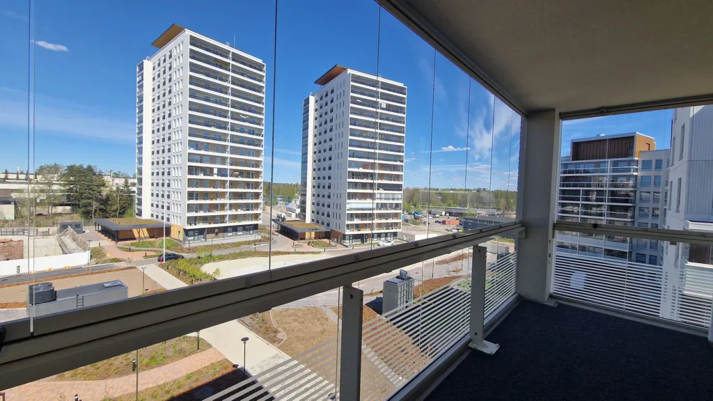 Balcon - Modern Corner Flat with Balcony in Espoo