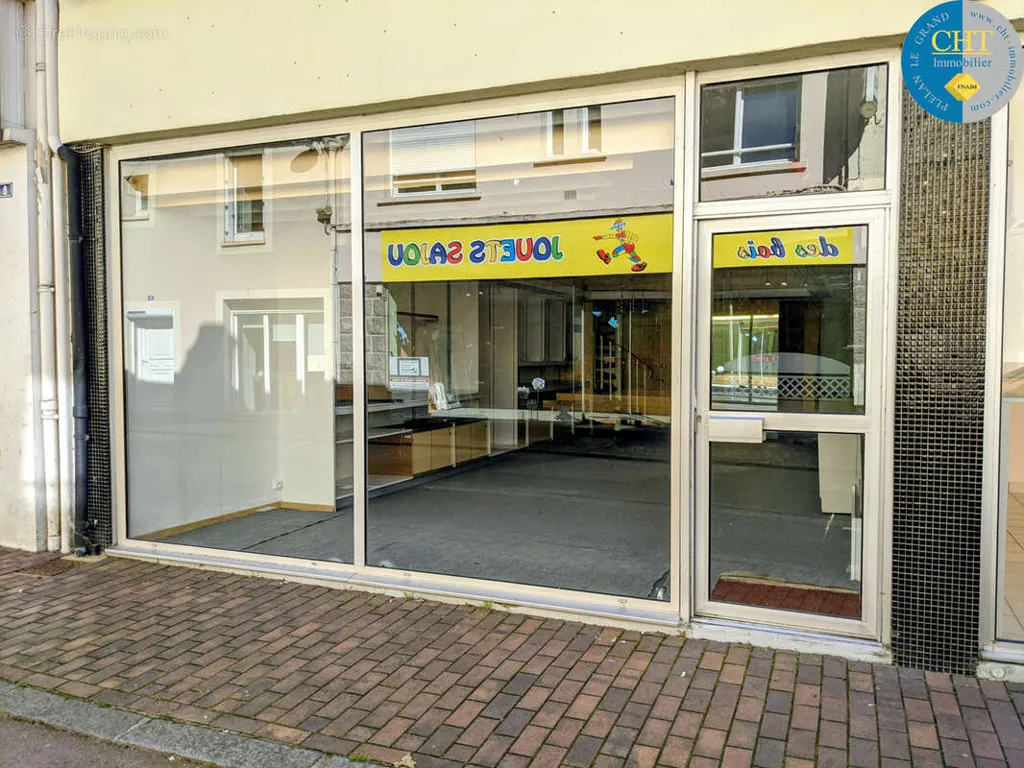 Välivaade - Mixed-Use Building in Guer Centre