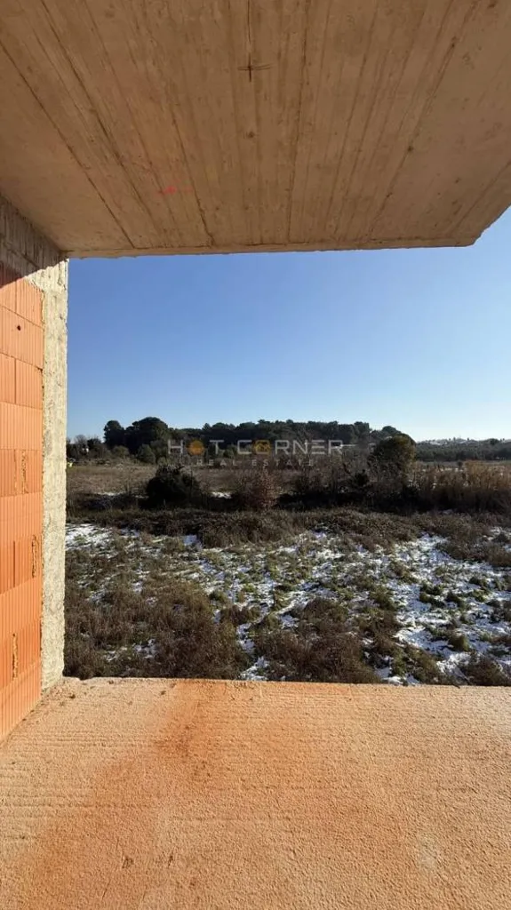 Terrass - Two-Bedroom Apartment with Terrace in Valmade, Pula