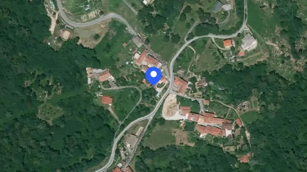 Two-Storey House with Basement in Bioglio