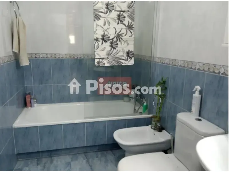 Salles de bain - Apartment with Balcony and Garage in A Valenzá