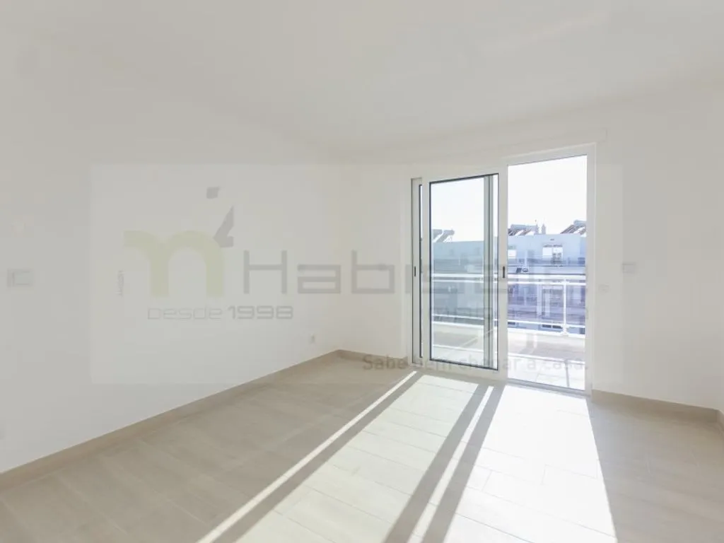 Toad - Luxury Duplex Apartment with Sea View in Praia Lota