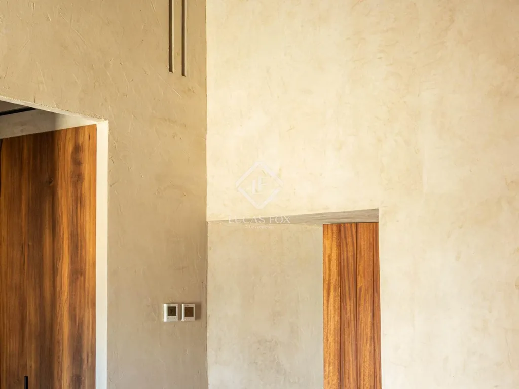 Esik - Renovated Villa with Pool in Es Llombards