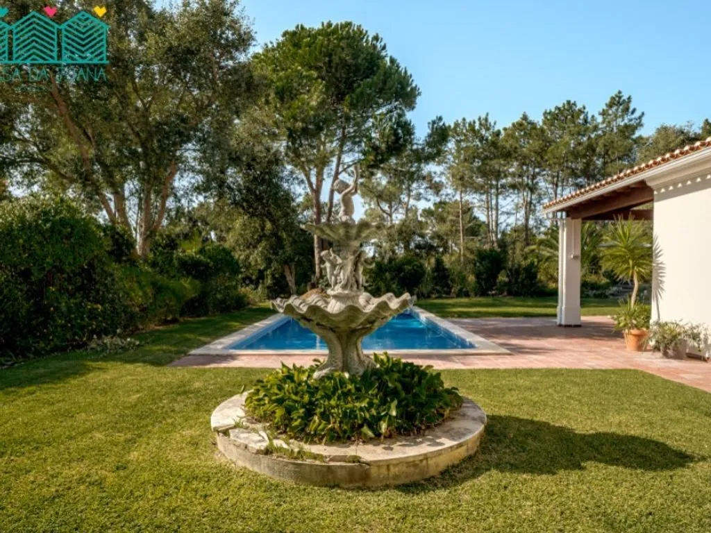 Piscine - Luxury Villa with Golf Access in Sesimbra