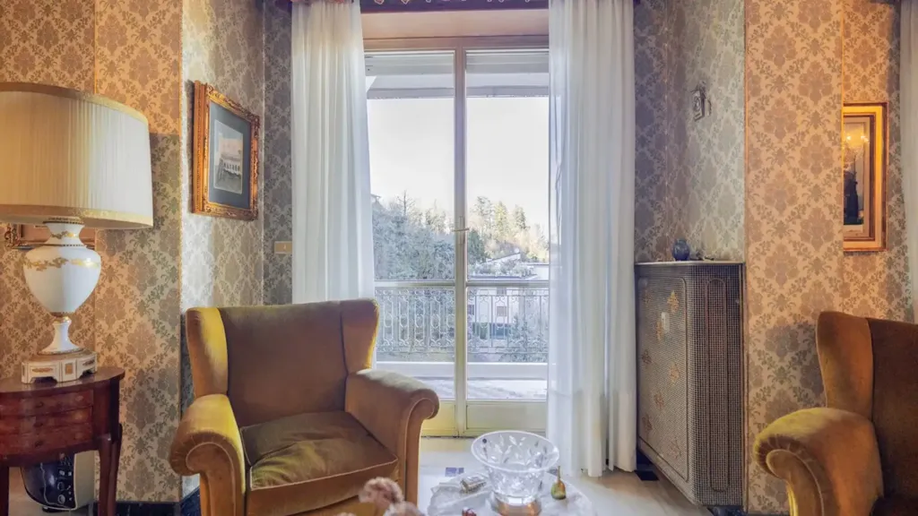 Séjour - Penthouse with Terraces in Torino's Crimea