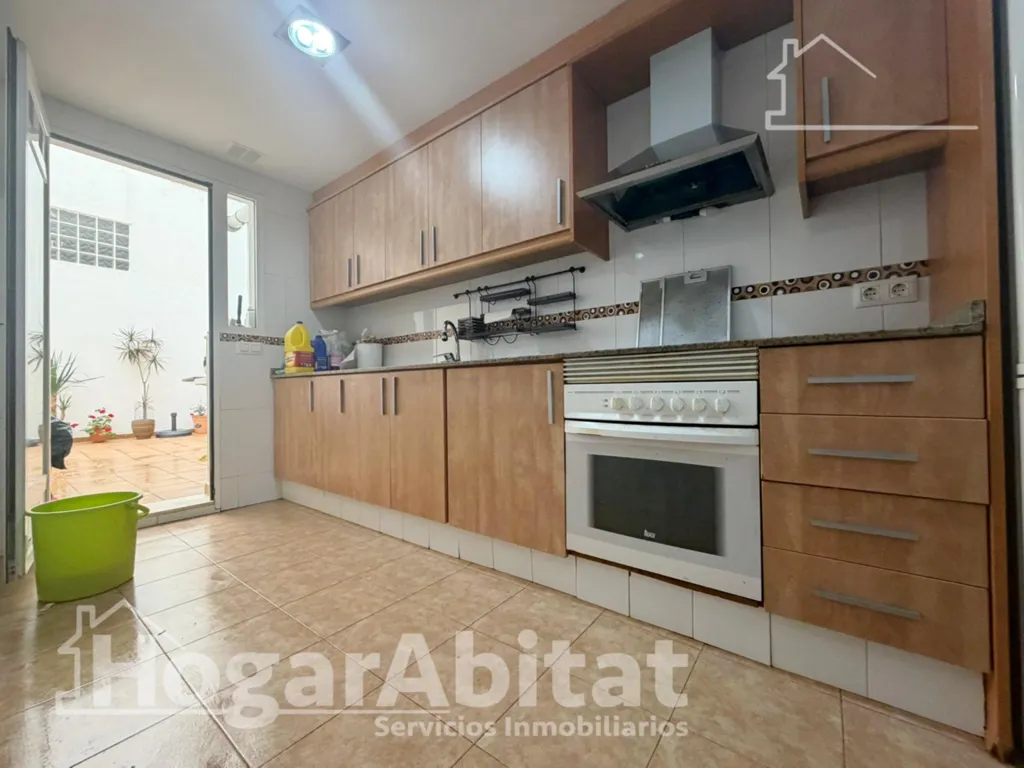 Köök - Semi-Reformed Flat with Patio in Benaguasil
